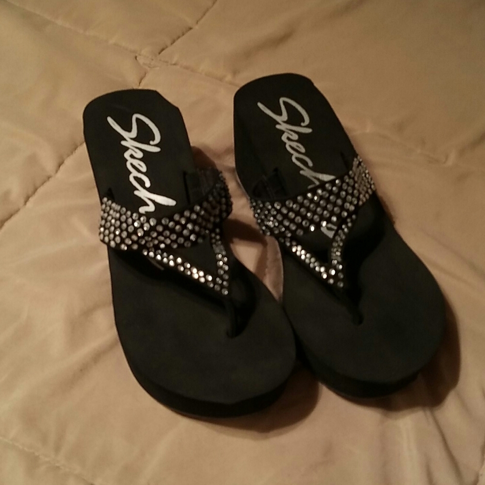 SKECHERS Black Wedge Sandals